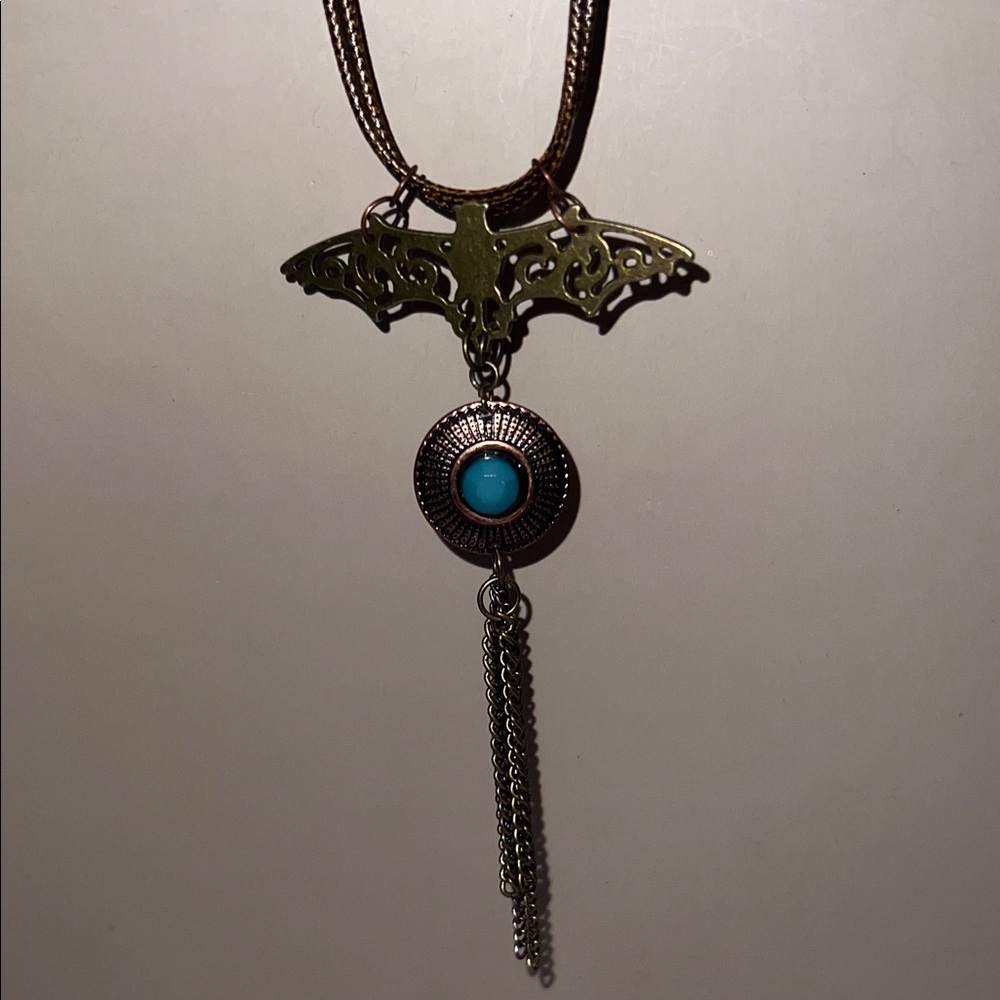 NWT Antique Gold-colored HALLOWEEN Bat Pendant Necklace, Turquoise-colored Stone